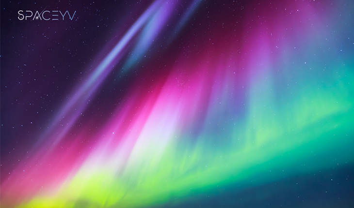 Aurora colors – why they coloured differently like pink aurora ?